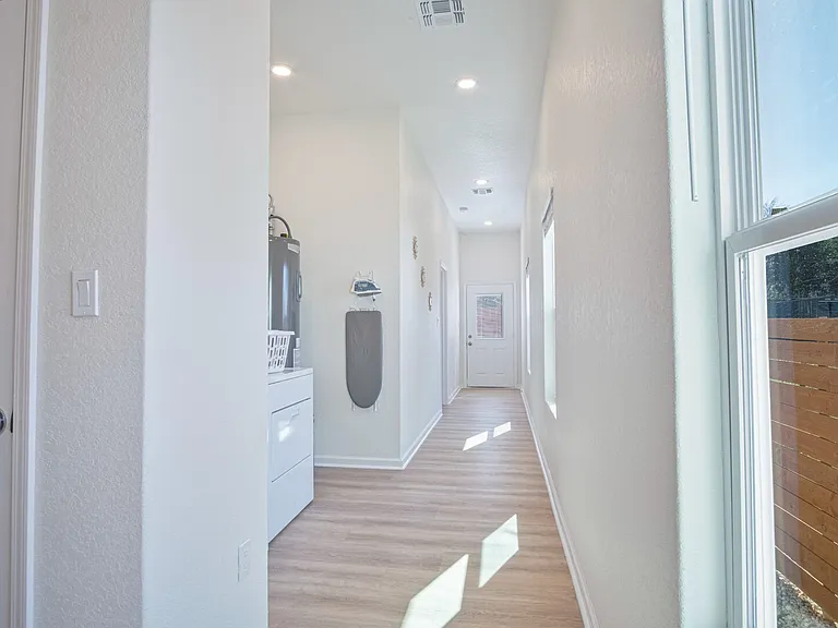 Porter St — Photo 20