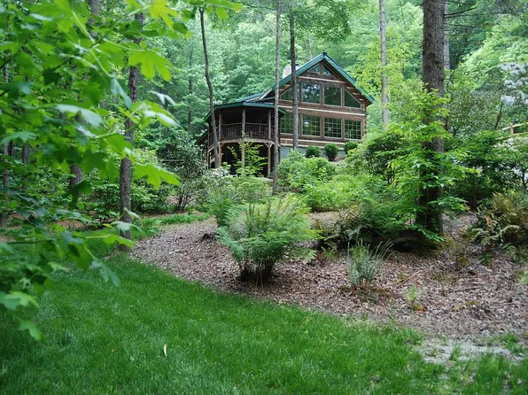 10 Gastons Trl, Brevard, NC 28712