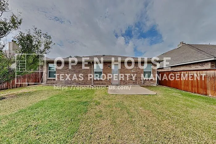 5620 Talons Crest Cir — Photo 18