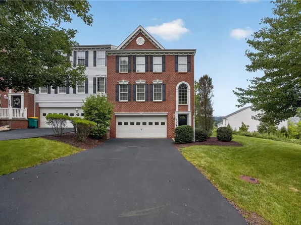 1038 Woodlawn Dr, Canonsburg, PA 15317