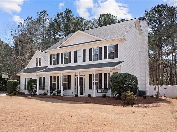3rd image of 125 Woodmere Ln