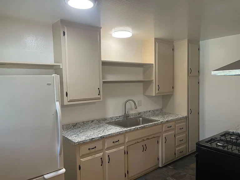 16881 Antelope St — Photo 10