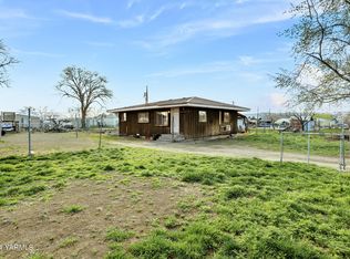308 N 6th Ave, Mabton, WA