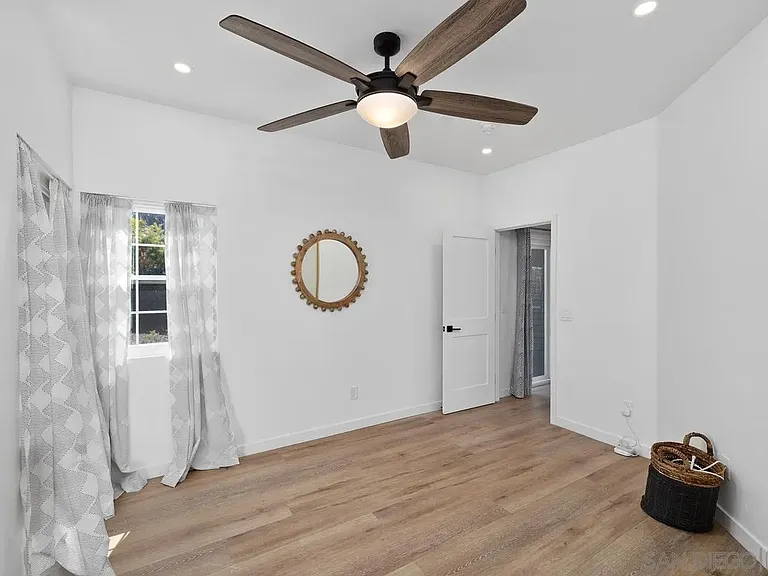 836 Ida Ave — Photo 20