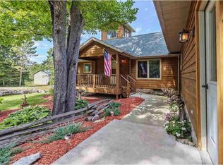 W14562 Bluebird Rd, Athelstane, WI 54104