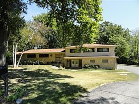 1st image of 2 Nob Hill Dr