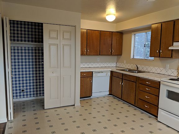5th image of 1792 E 5625 S APT B