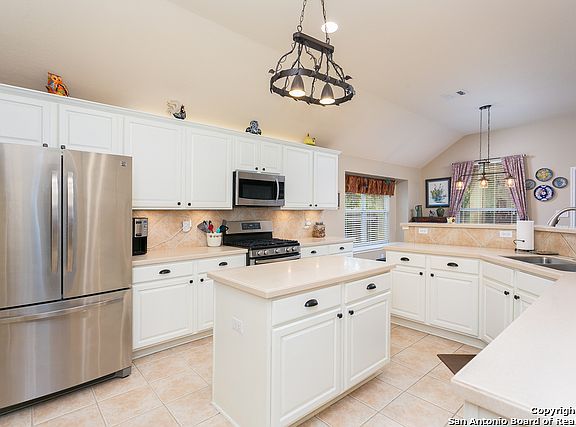 5th image of 9838 Lockberry Ln