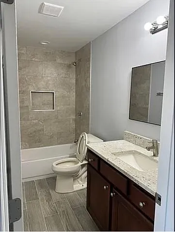 2300-2302 Bartolo Dr — Photo 6