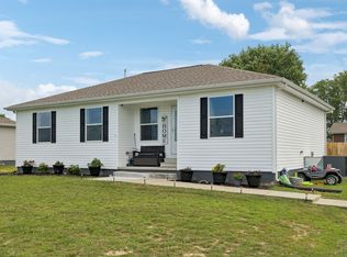 906 Freeman St, Lafayette, TN 37083