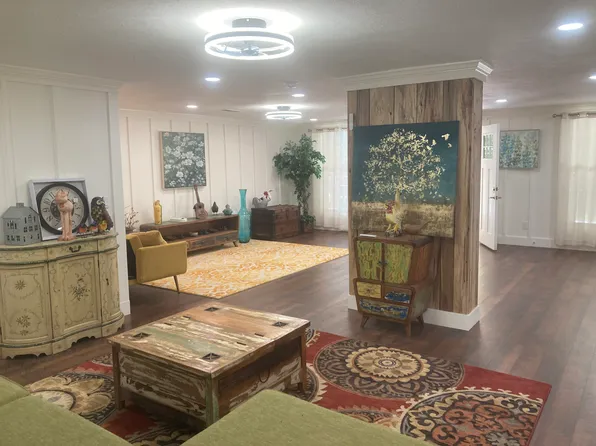 262 Buck Branch Rd, Charlotte, TN 37036