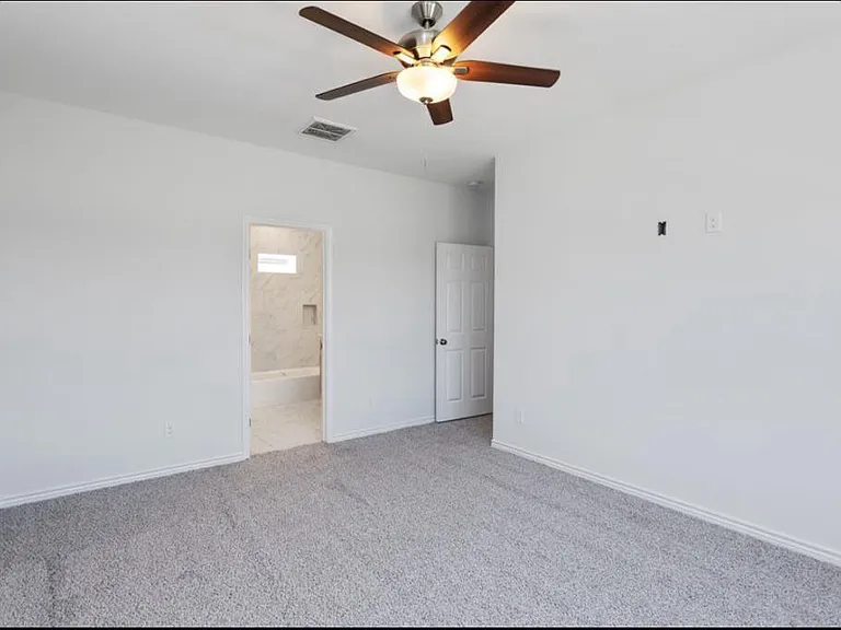 11623 Waldemar Dr — Photo 8
