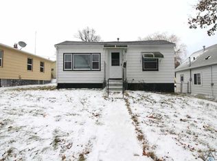 816 N Blauvelt Ave, Sioux Falls, SD 57103