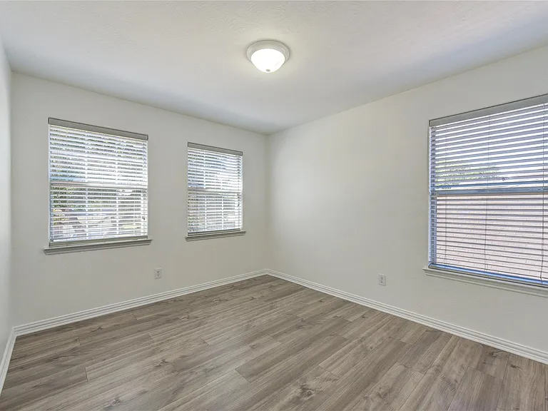 24626 Cornell Park Ln — Photo 42