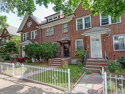 33-27 88th St, Jackson Heights, NY, 11372