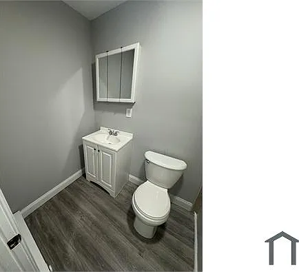 2 bed, 900 sqft, $1,300 — Photo 3