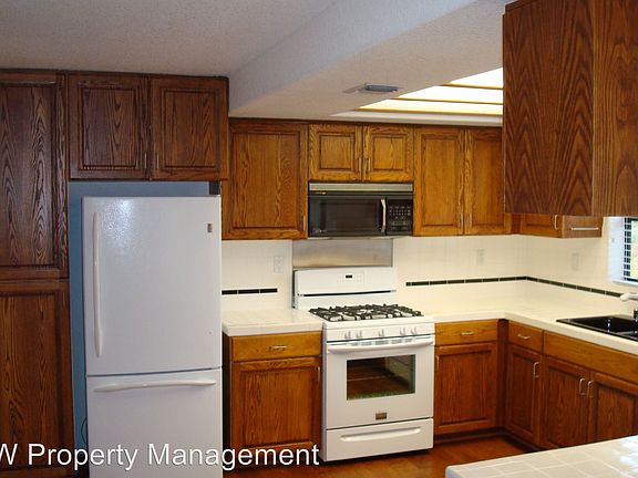5th image of 5161 Marlen Way