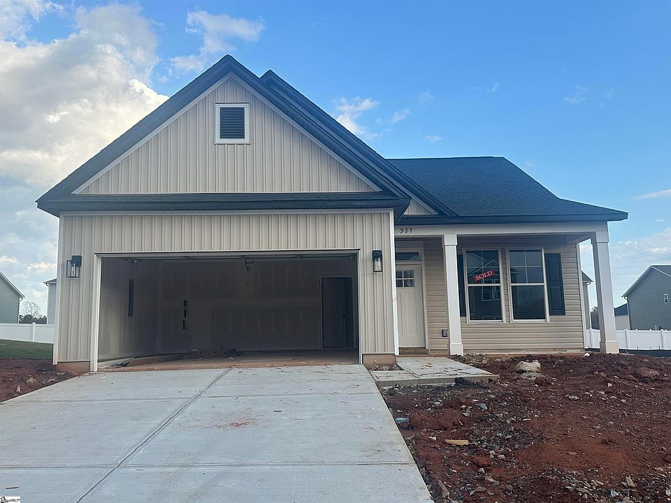 1st image of 927 Gibbons St Lot 99