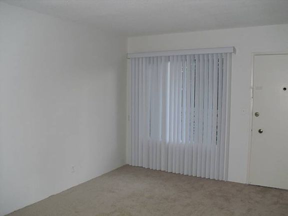4th image of 1802 Selby Ave APT 5