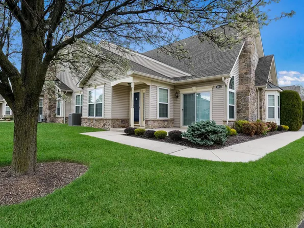 364 Shady Brook Dr #173, Langhorne, PA 19047