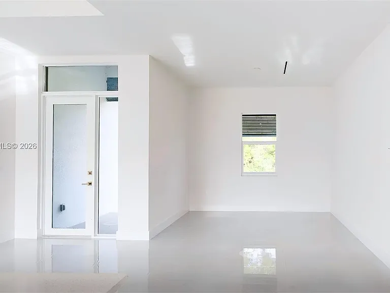 6108 Stratton Rd — Photo 5