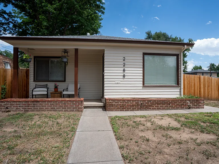 2288 S Franklin St — Photo 20