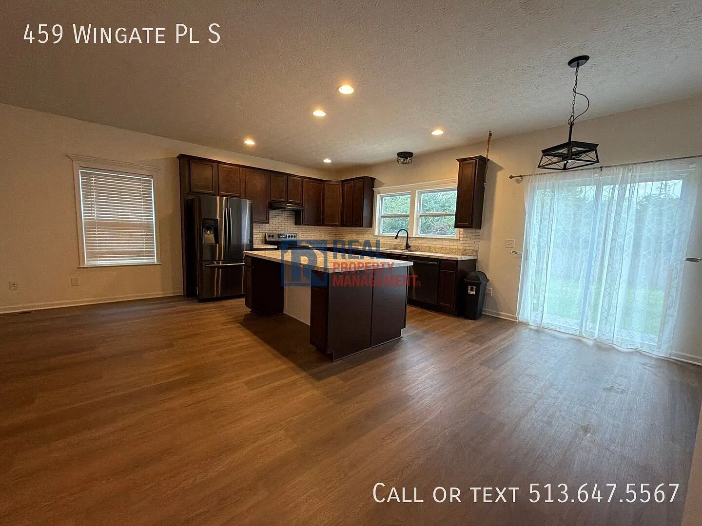 Spacious 4-Bedroom Home with Office, Full Basement & Fenced Yard! — Photo 4