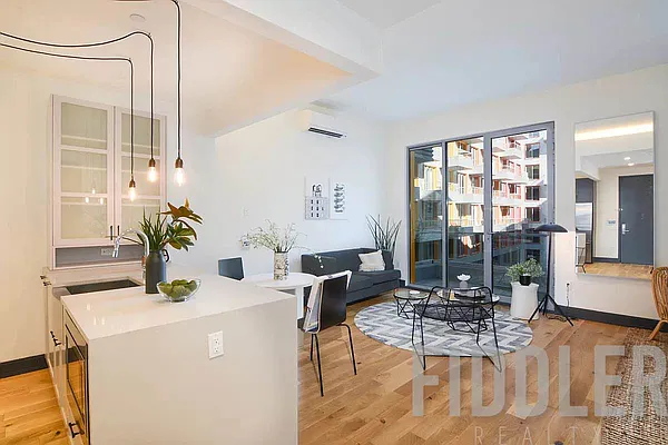 Rented by The KCI Group | media 14