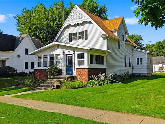 3rd image of 222 Wilson Ave