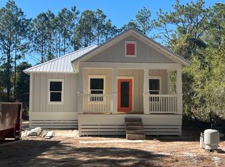 99 S 6th St, Pt Washington, FL 32459