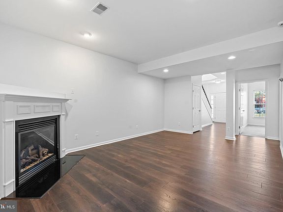5th image of 16602 Barge Cir