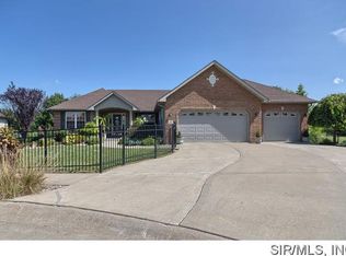 26 Lake Terrace Ct, Troy, IL