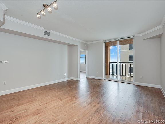 3rd image of 357 Almeria Ave APT 1505