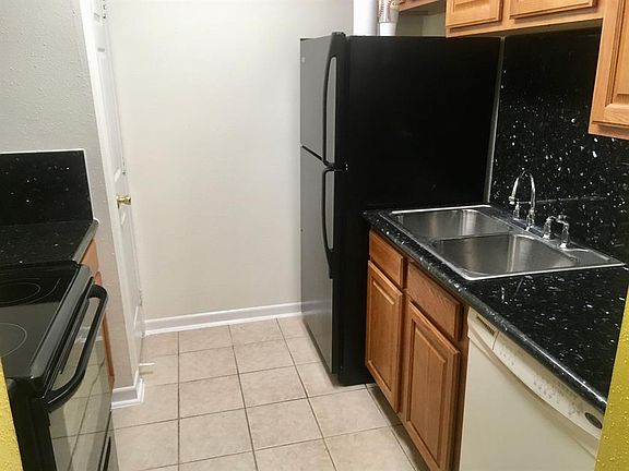 4th image of 5929 Queensloch Dr APT 130