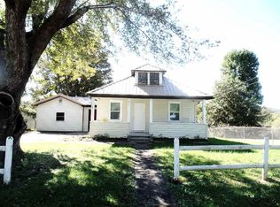 911 Roosevelt Blvd, Eleanor, WV 25070