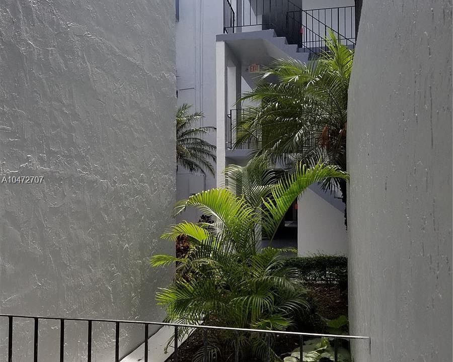 2nd image of 2150 SW 16th Ave APT 204