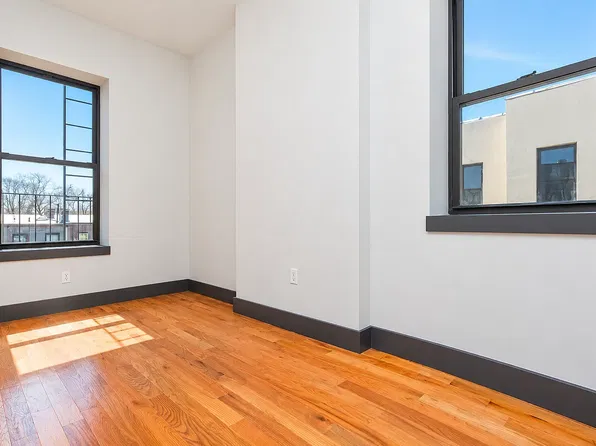 551 Kosciuszko St #2, Brooklyn, NY 11221