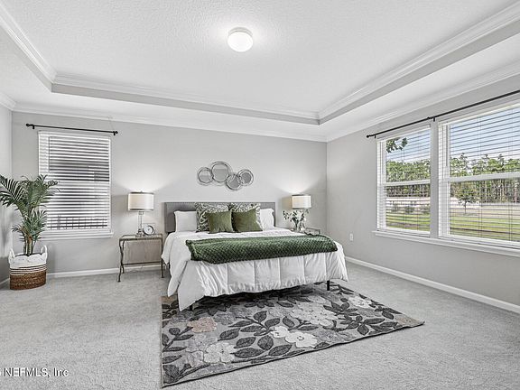 5th image of 236 GLASGOW Drive