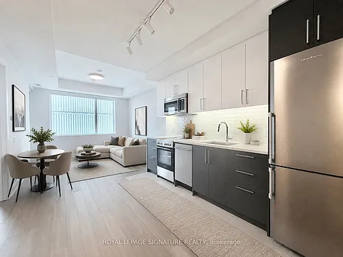664 Spadina Ave #404 Photo 1