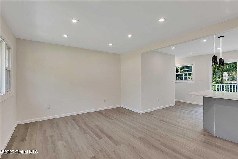 3rd image of 63 Fuller Terrace