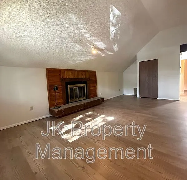 401 50th St S #14 — Photo 14