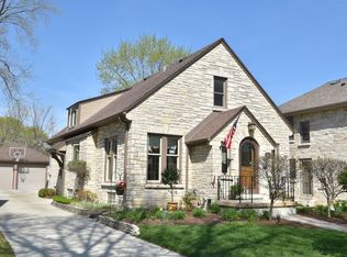 2467 N 88th St, Milwaukee, WI 53226
