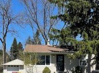 1111 Quinif Dr, Walled Lake, MI 48390