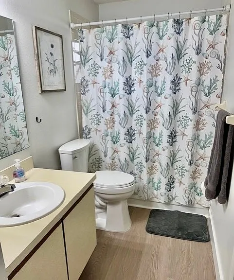 111 E Villaway Rd — Photo 25