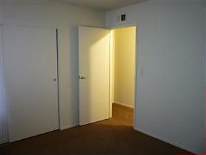4th image of 418 E Blueridge Ave