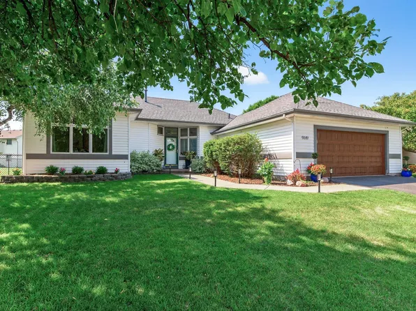 9149 Cambridge Ave N, Brooklyn Park, MN 55443