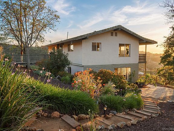 3rd image of 10889 San Gabriel Way