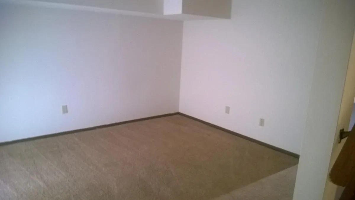 1928 Slaton Court — Photo 3