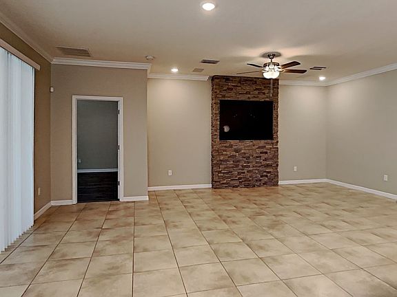 4th image of 11621 Storywood Dr
