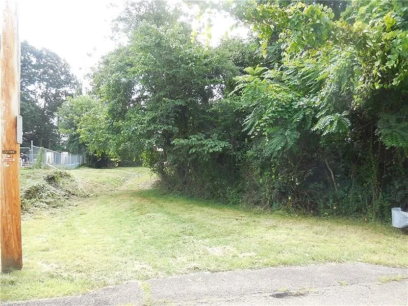 1747 Grant St photo 1